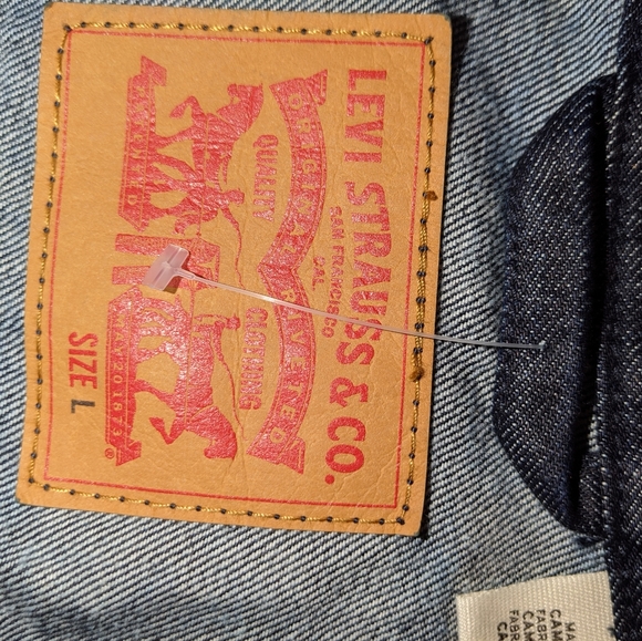 NWT Levi's denim Jean jacket dark blue - Picture 4 of 4